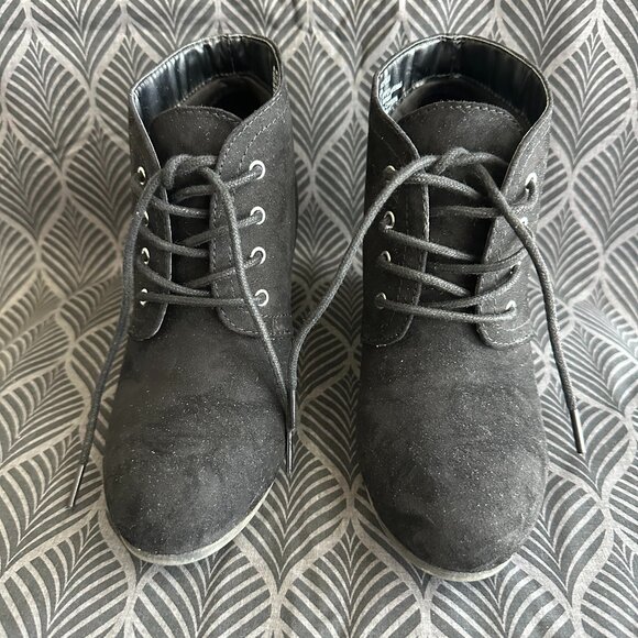 Fashion Ankle boots - Picture 1 of 2